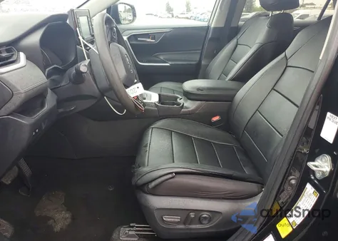 2020 Toyota Rav4 Xle z USA, uszkodzony, nr VIN 2T3W1RFV7LC050989